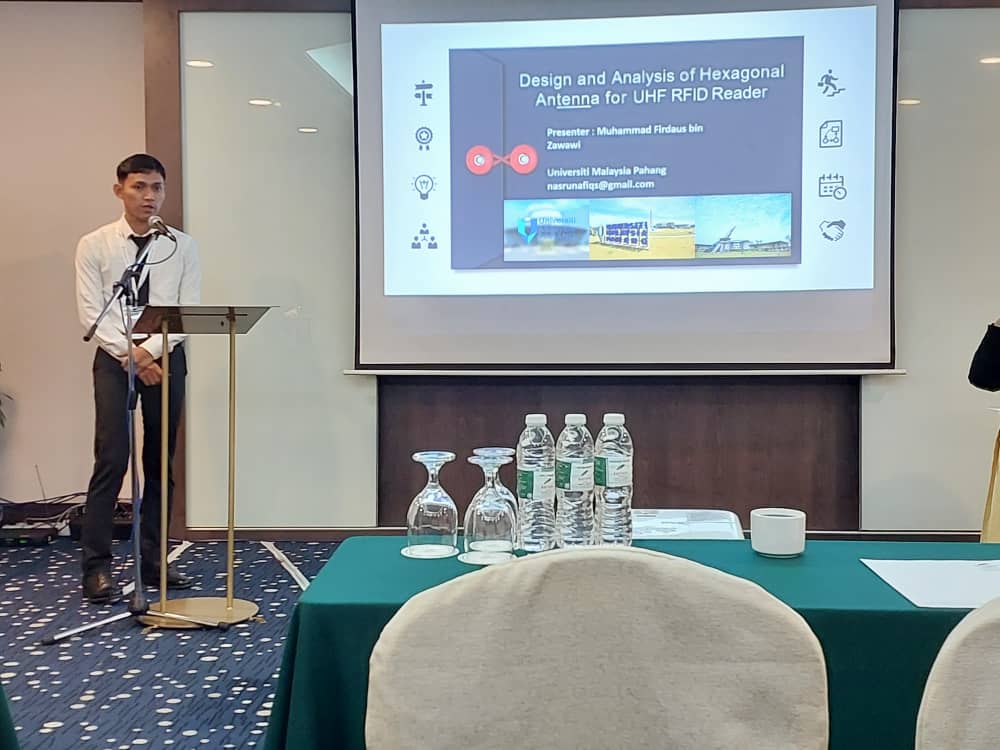 Muhammad Firdaus Zawawi presented his work on “Design and Analysis of Triangular Array Antenna for UHF RFID Reader.”