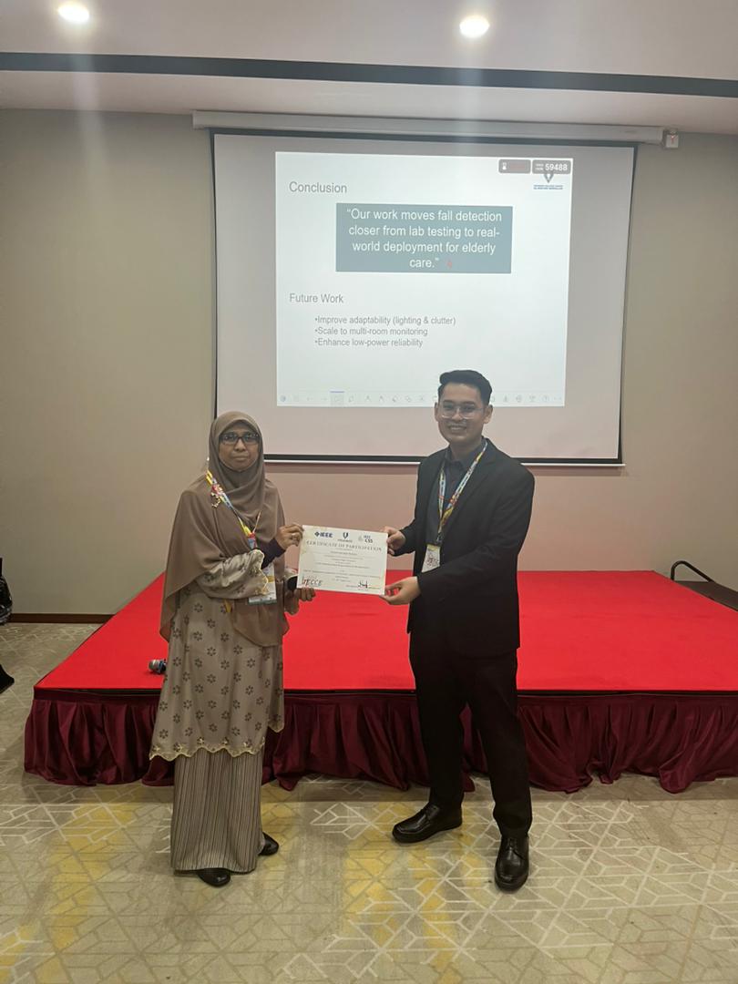 Muhammad Iqbal Roslizam presented his paper titled “V-Slot Microstrip Patch Array Antenna for 5G Applications.”