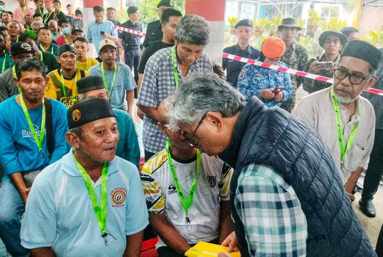 Al Sultan Abdullah Gesa Segerakan Projek Tebatan Banjir Di Pahang